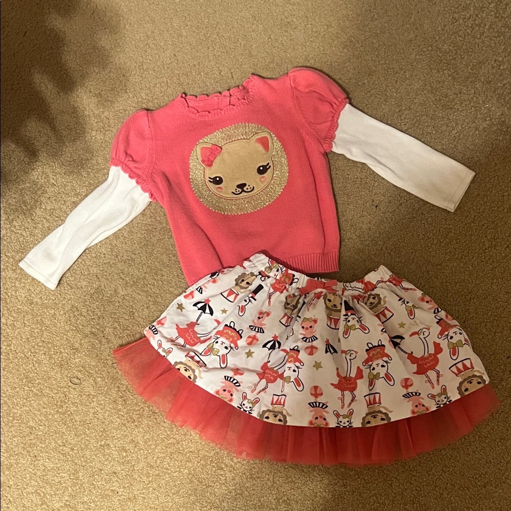Pink Lion Sweater and Skirt Set 🦁